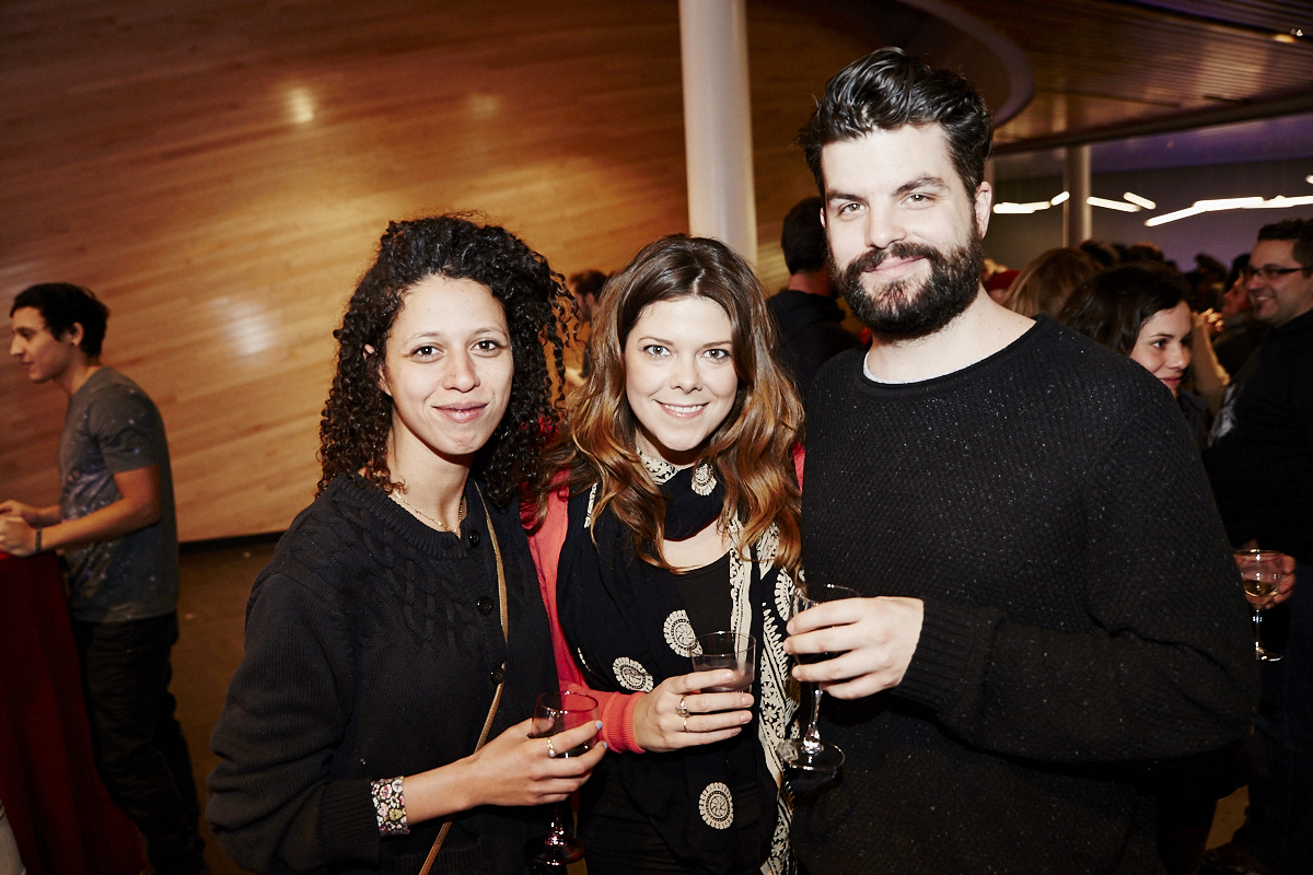 Jean Leloup attire une foule monstre pour le lancement de Paradis City au Planétarium