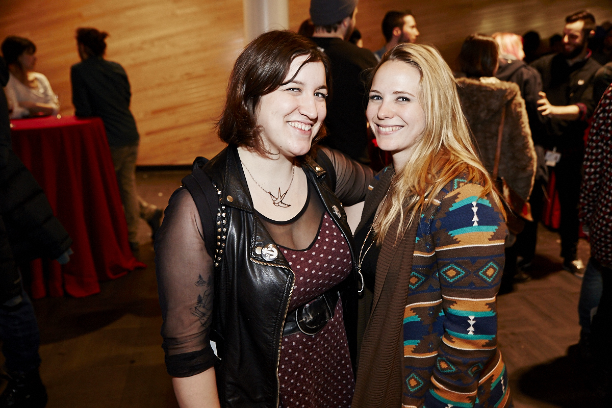 Jean Leloup attire une foule monstre pour le lancement de Paradis City au Planétarium