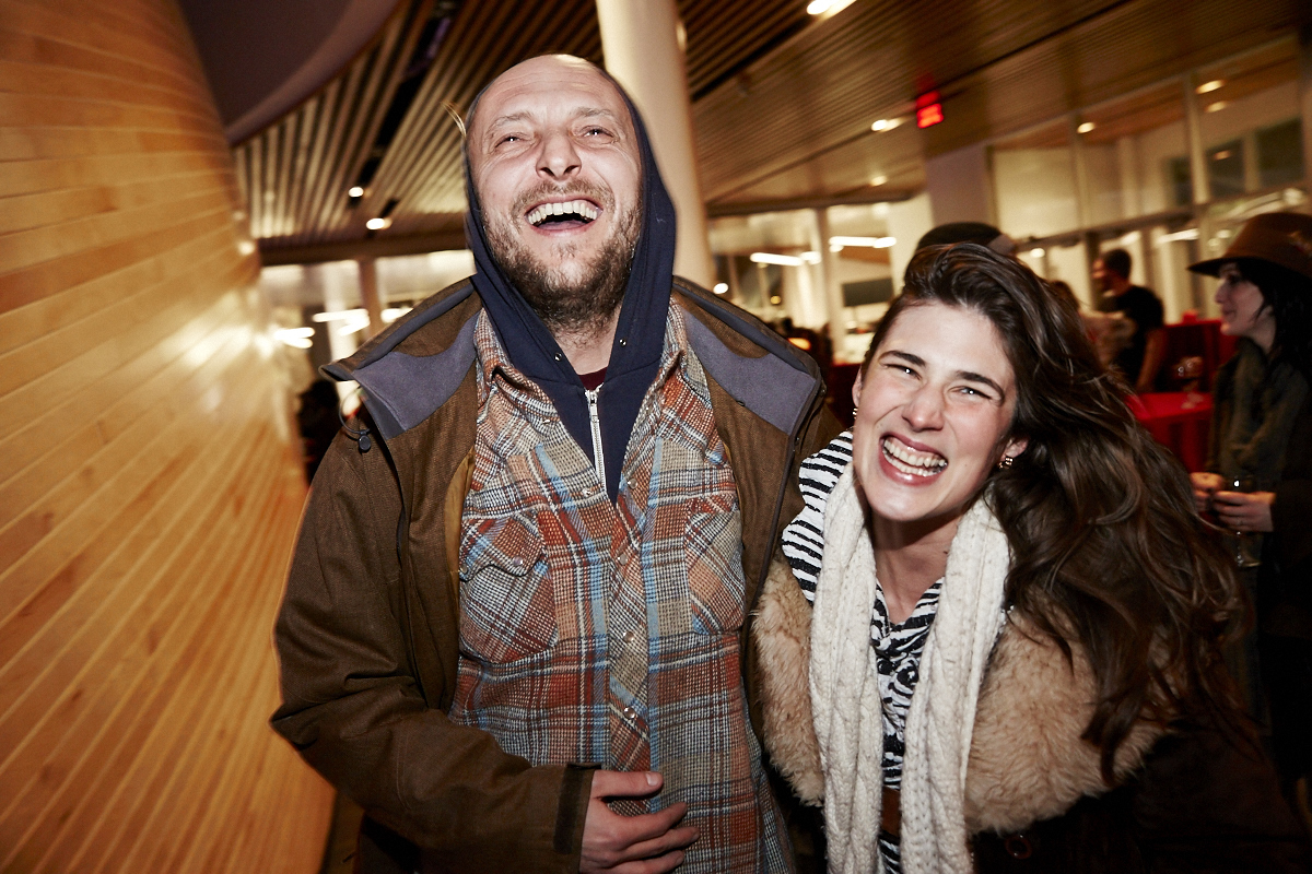 Jean Leloup attire une foule monstre pour le lancement de Paradis City au Planétarium
