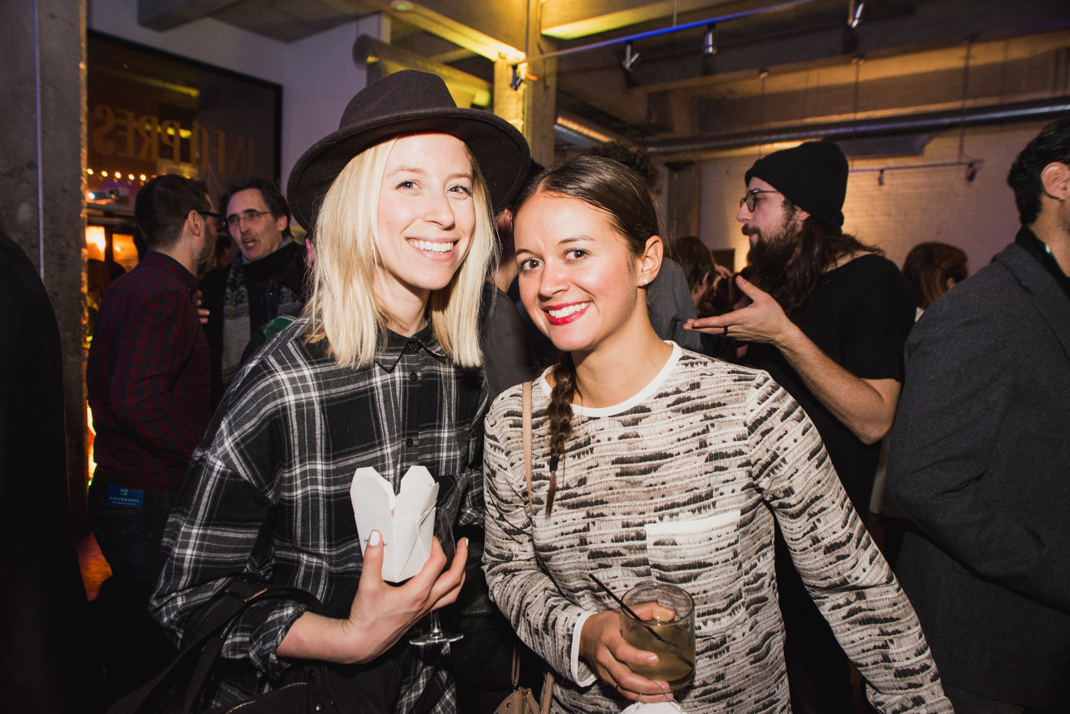 Nos talentueux designers graphiques québécois font la fête au party Grafika à l'Espace Infopresse
