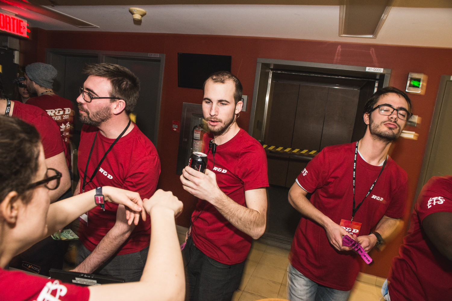 Rock & Dance ÉTS: plus de 2000 ingénieurs réunis pour trasher la St-Valentin!