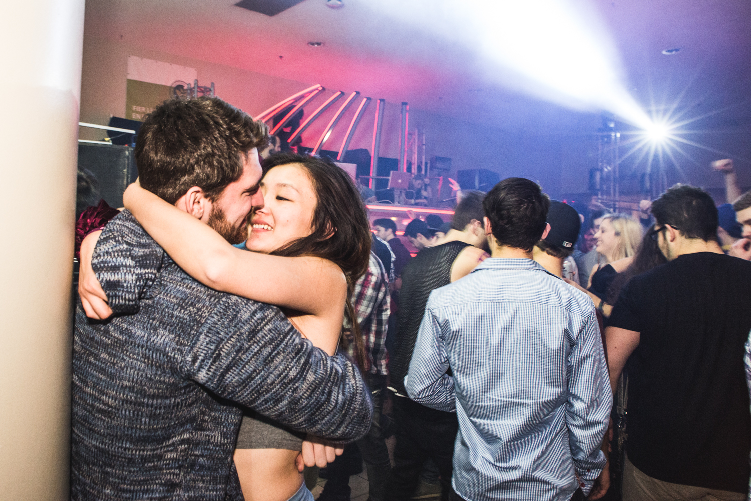 Rock & Dance ÉTS: plus de 2000 ingénieurs réunis pour trasher la St-Valentin!