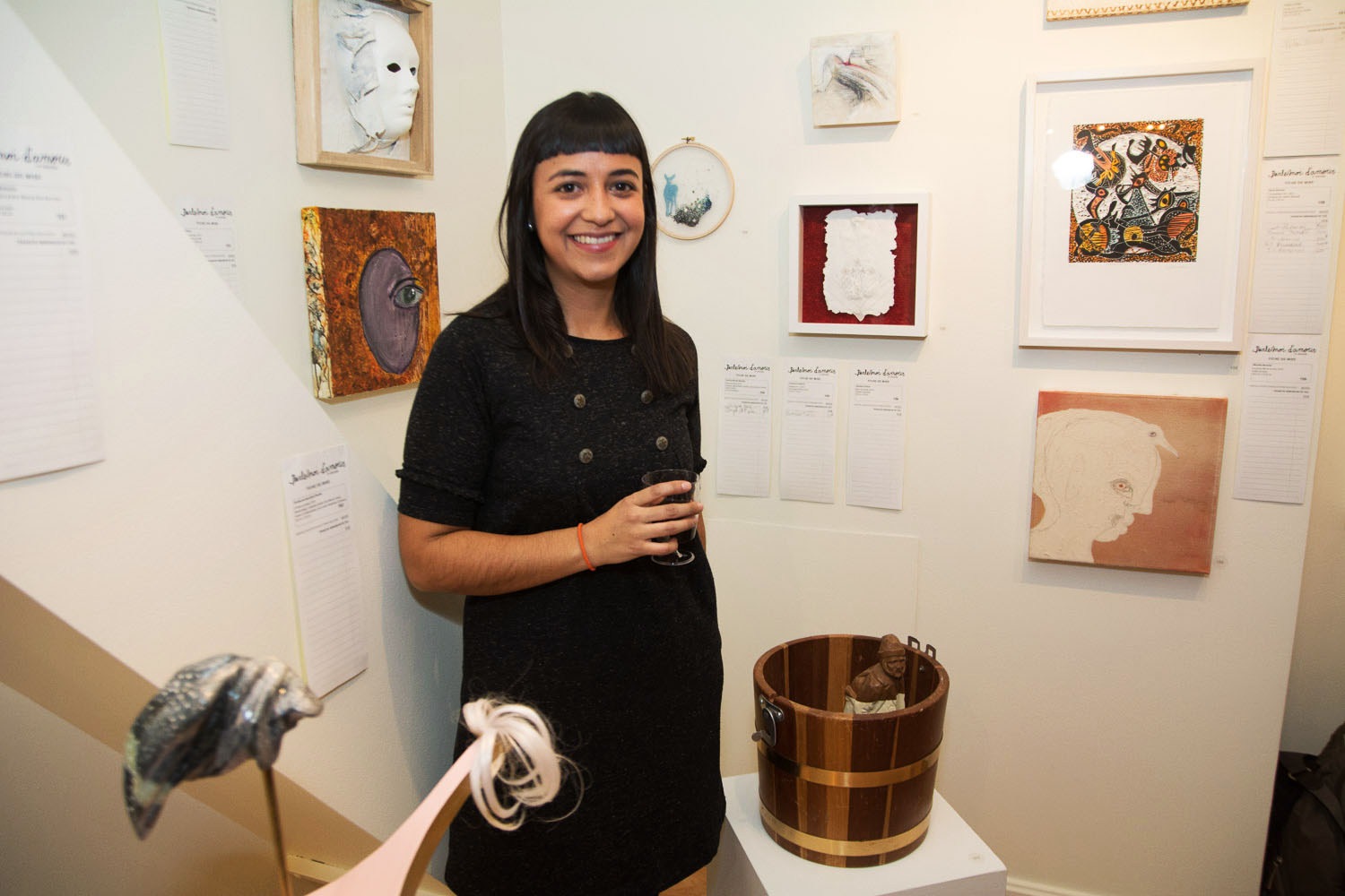 Une salle d'expo pleine de love pour le lancement de «Parle moi d'amour» des Impatients