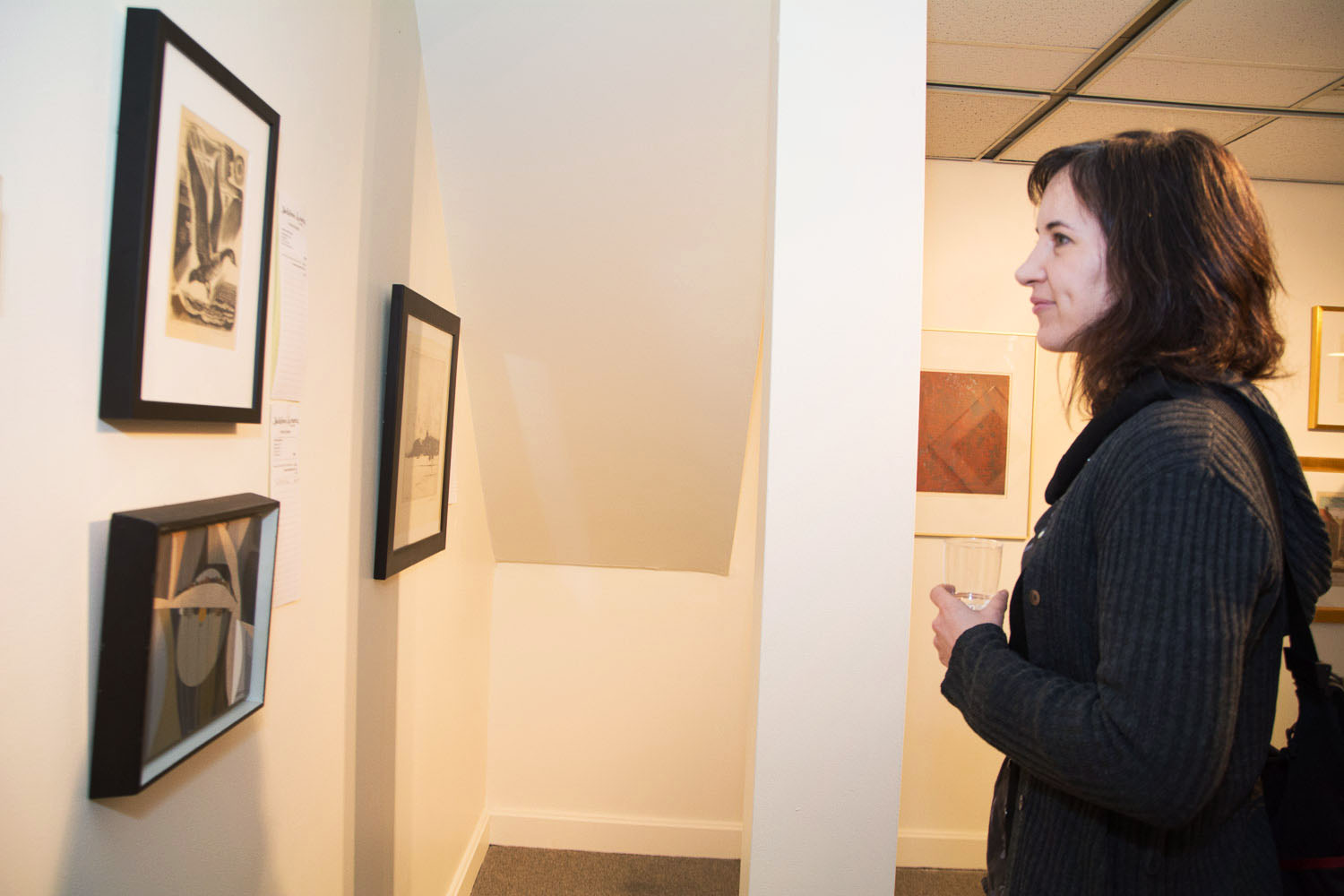 Une salle d'expo pleine de love pour le lancement de «Parle moi d'amour» des Impatients