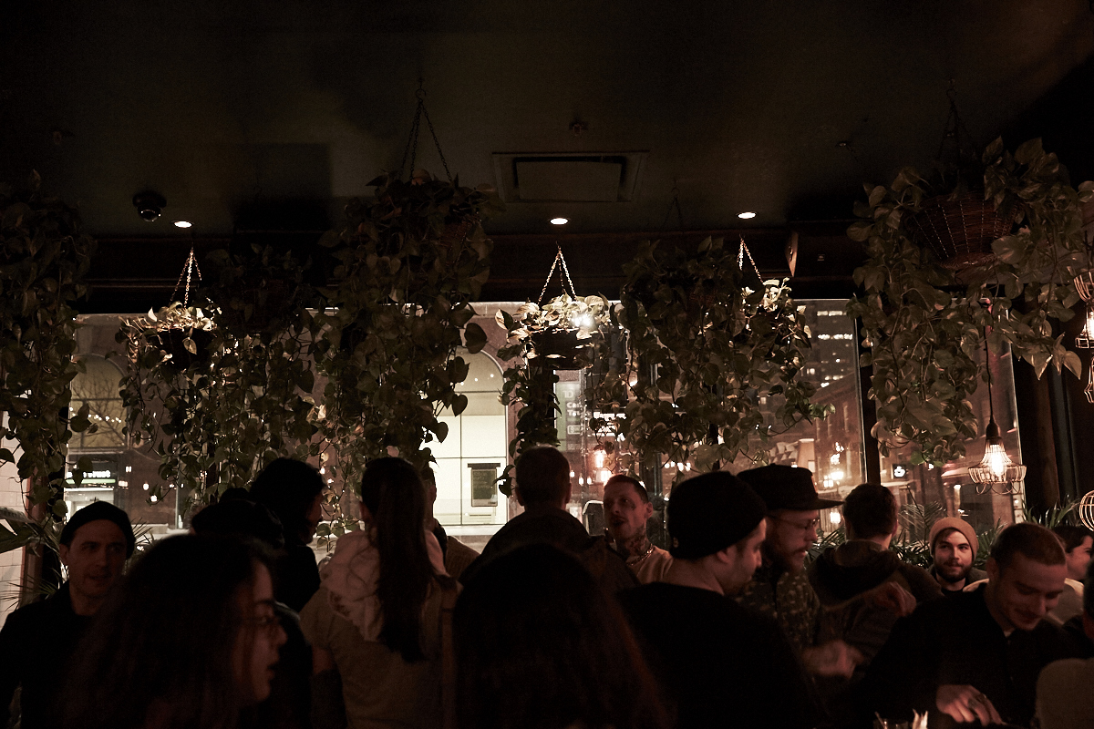 Art et bouffe font bon ménage au vernissage de Jeremy Shantz X Saintwoods et Lndmrk