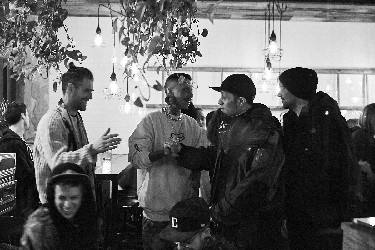 Art et bouffe font bon ménage au vernissage de Jeremy Shantz X Saintwoods et Lndmrk