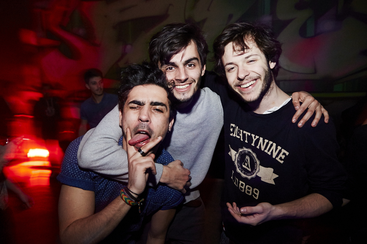 Nuit de folie artistique et créative dans l'espace loft choisi par La Bacchanale