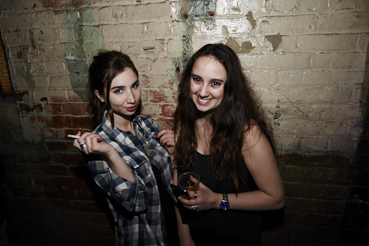 Nuit de folie artistique et créative dans l'espace loft choisi par La Bacchanale