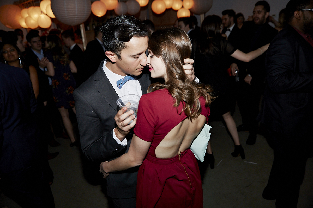 Robes longues, saké et jolies fleurs japonaises à l'occasion du Bal du Mont-Royal 2015