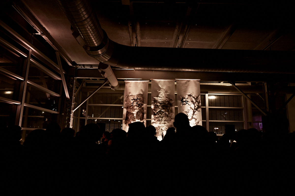 Robes longues, saké et jolies fleurs japonaises à l'occasion du Bal du Mont-Royal 2015