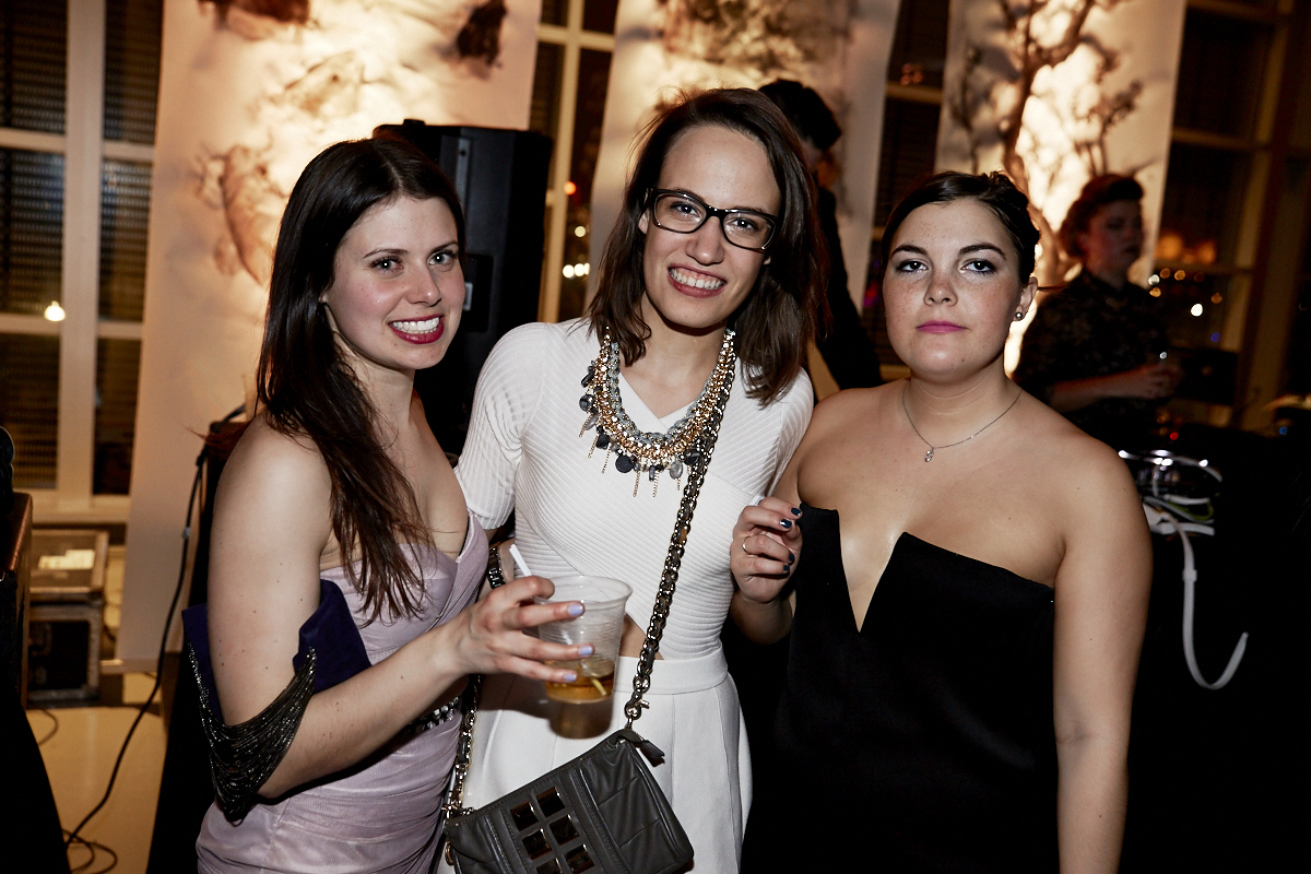 Robes longues, saké et jolies fleurs japonaises à l'occasion du Bal du Mont-Royal 2015