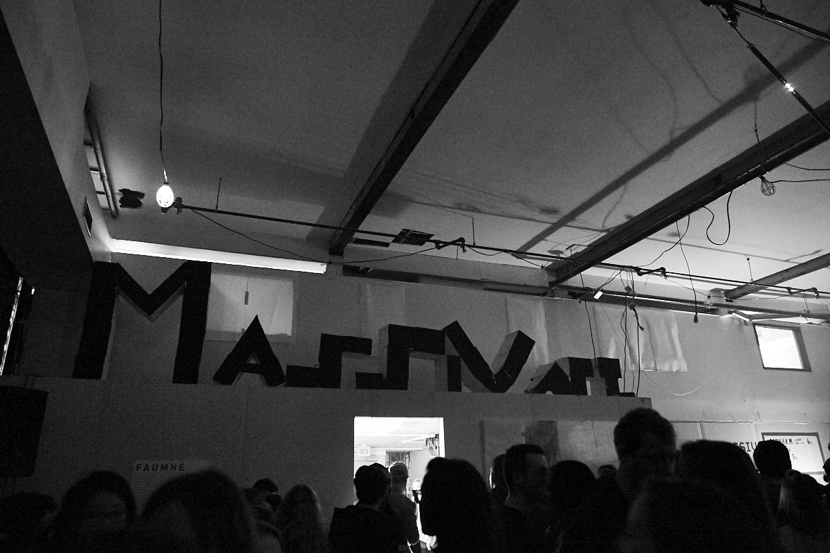 6 ans du collectif MASSIVart, ça en fait du hipsters au même endroit!