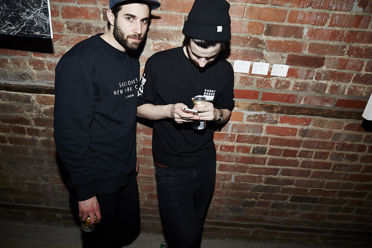 6 ans du collectif MASSIVart, ça en fait du hipsters au même endroit!