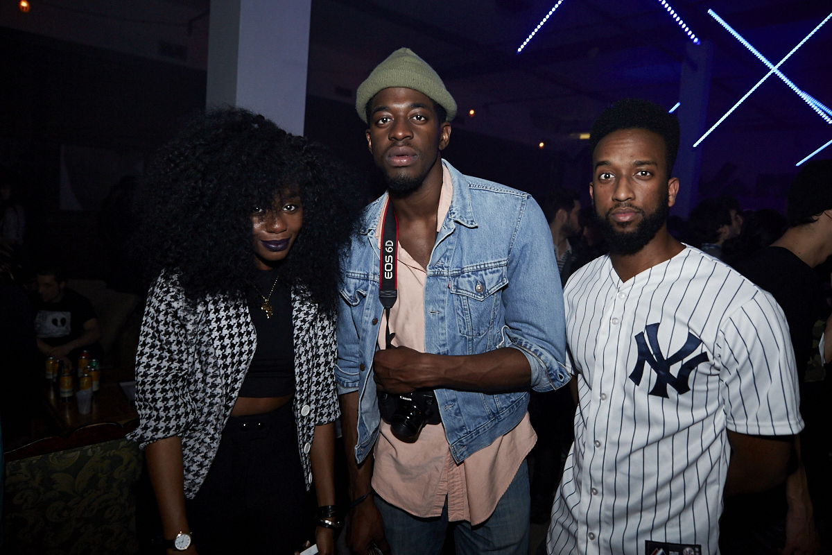 6 ans du collectif MASSIVart, ça en fait du hipsters au même endroit!