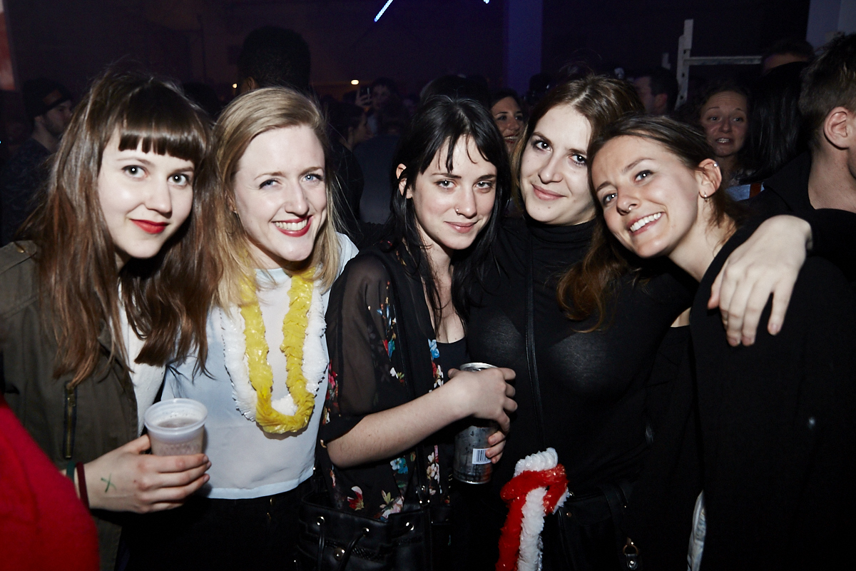 6 ans du collectif MASSIVart, ça en fait du hipsters au même endroit!