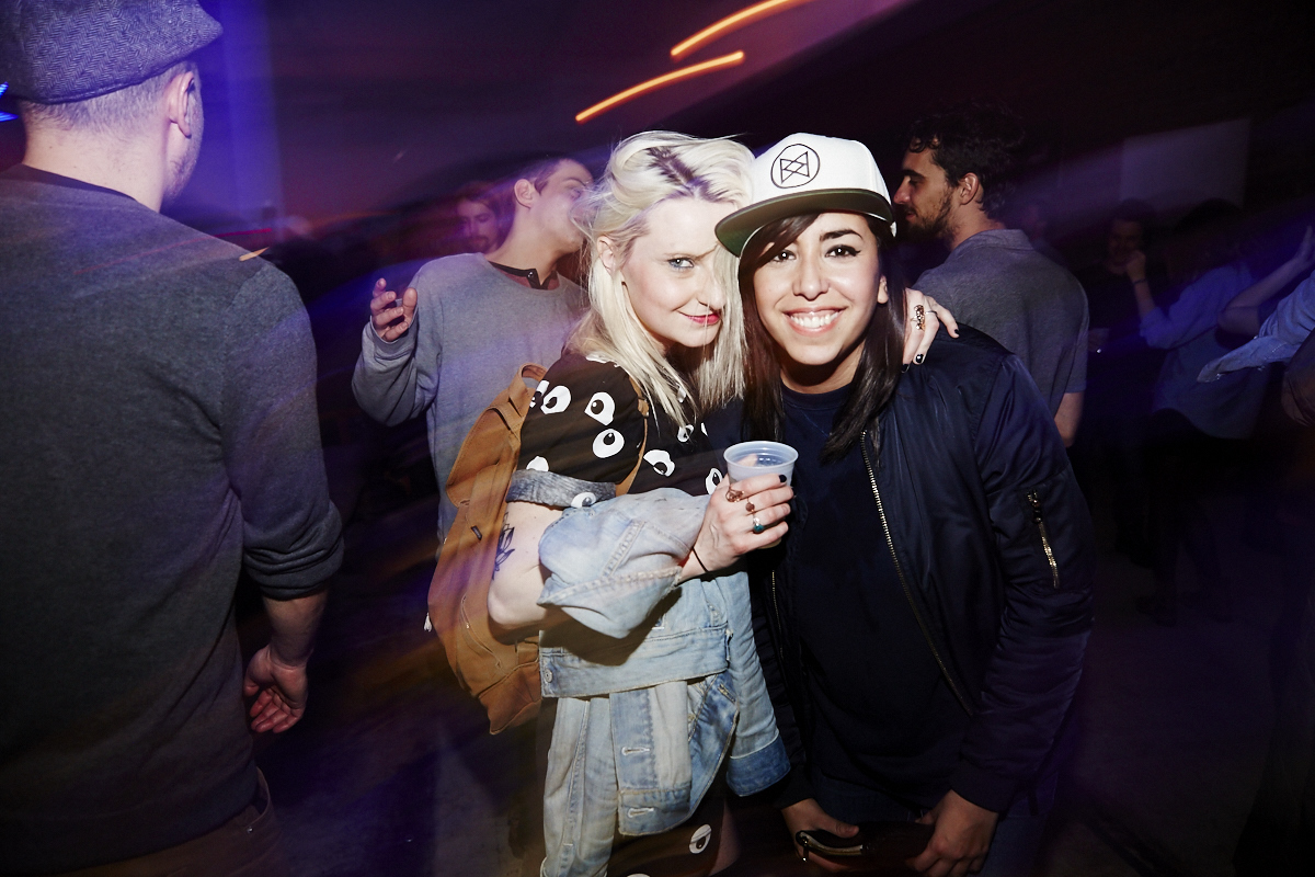 6 ans du collectif MASSIVart, ça en fait du hipsters au même endroit!