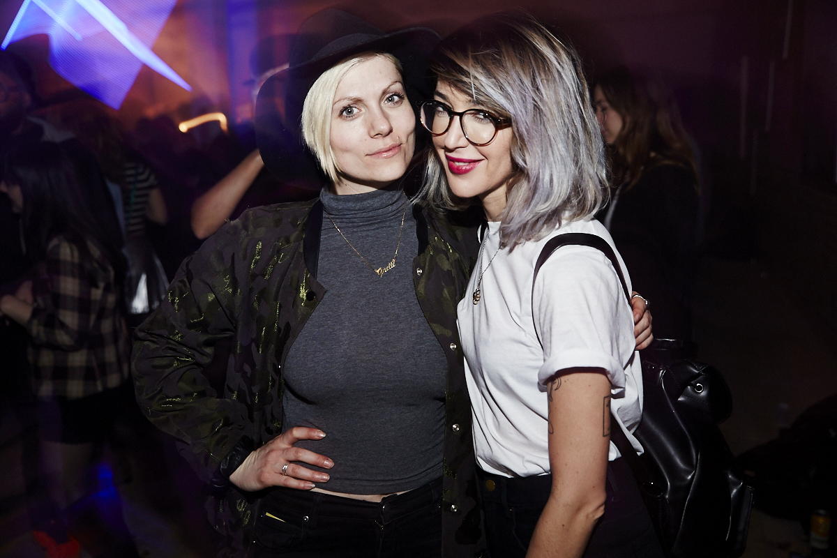 6 ans du collectif MASSIVart, ça en fait du hipsters au même endroit!