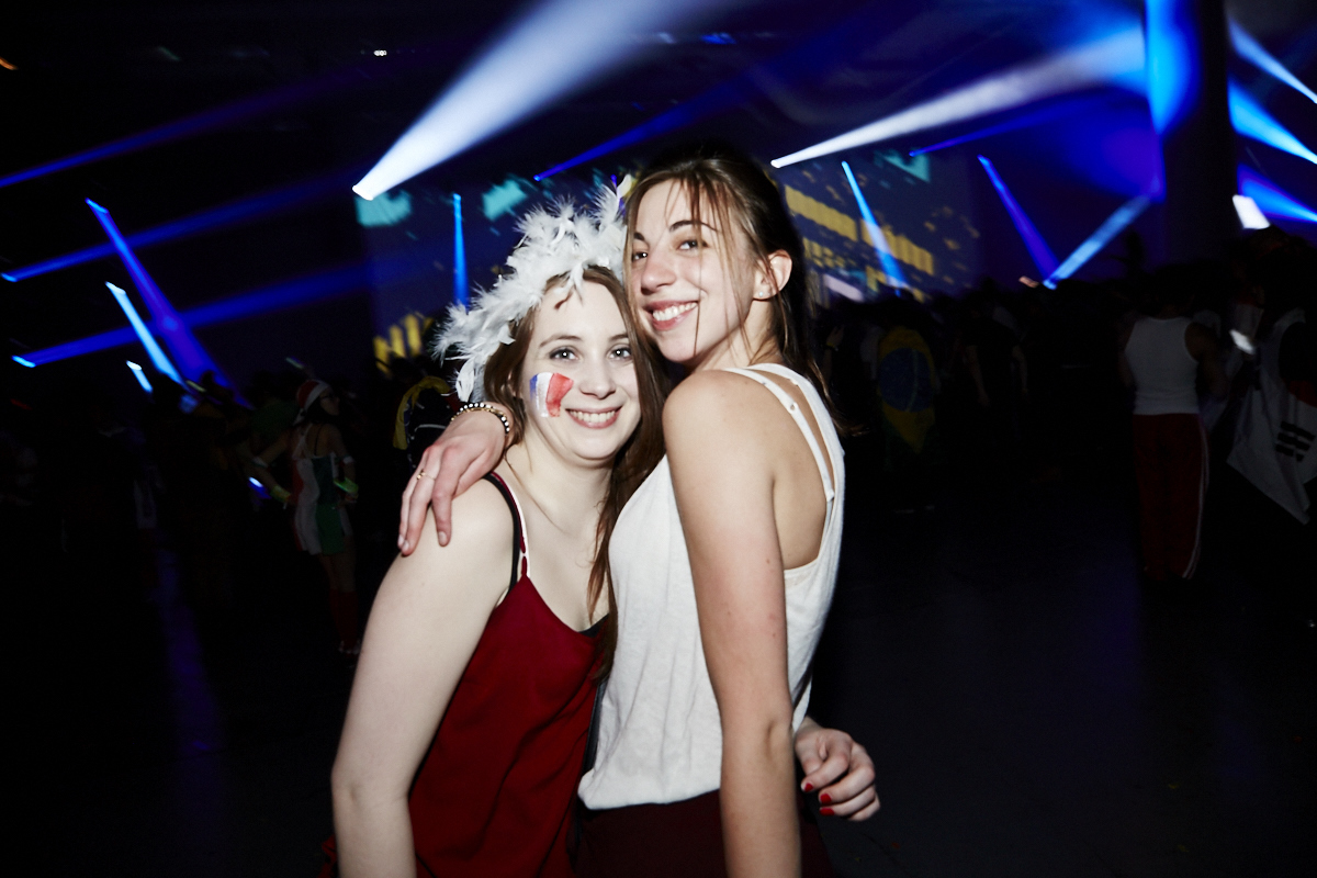 REP YOUR FLAG : dis-moi quel est ton drapeau et je te dirai qui tu es!