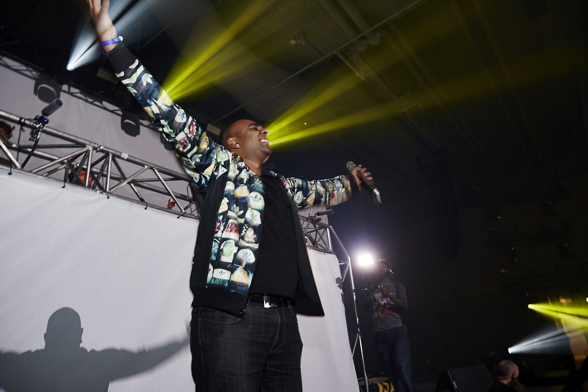 REP YOUR FLAG : dis-moi quel est ton drapeau et je te dirai qui tu es!