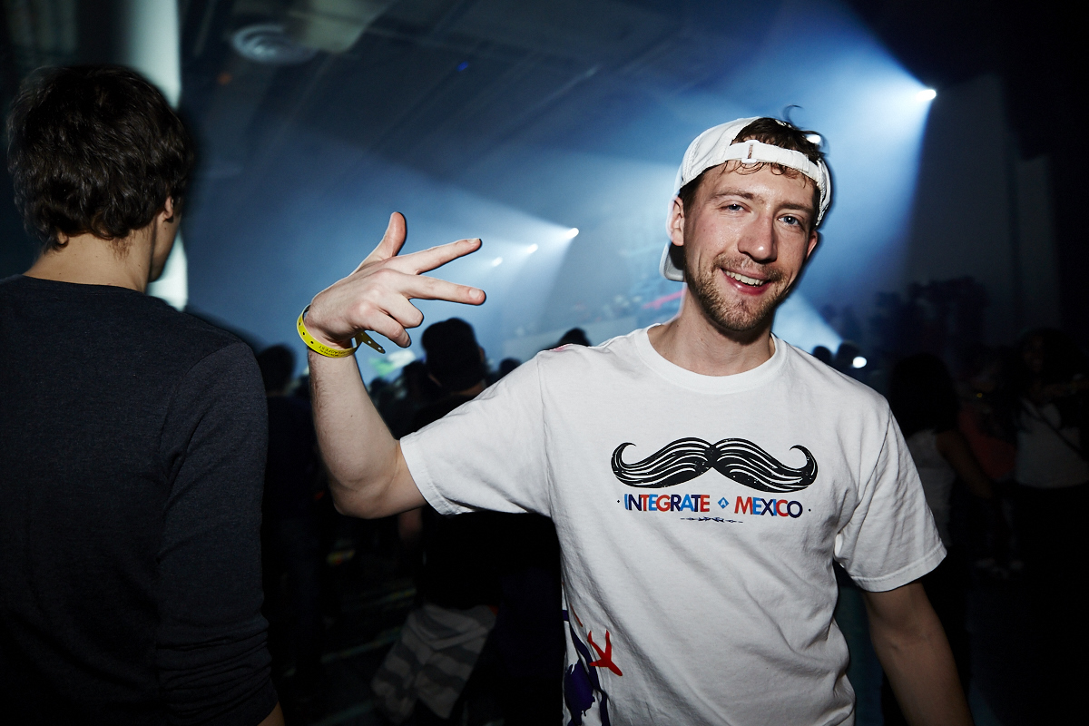 REP YOUR FLAG : dis-moi quel est ton drapeau et je te dirai qui tu es!