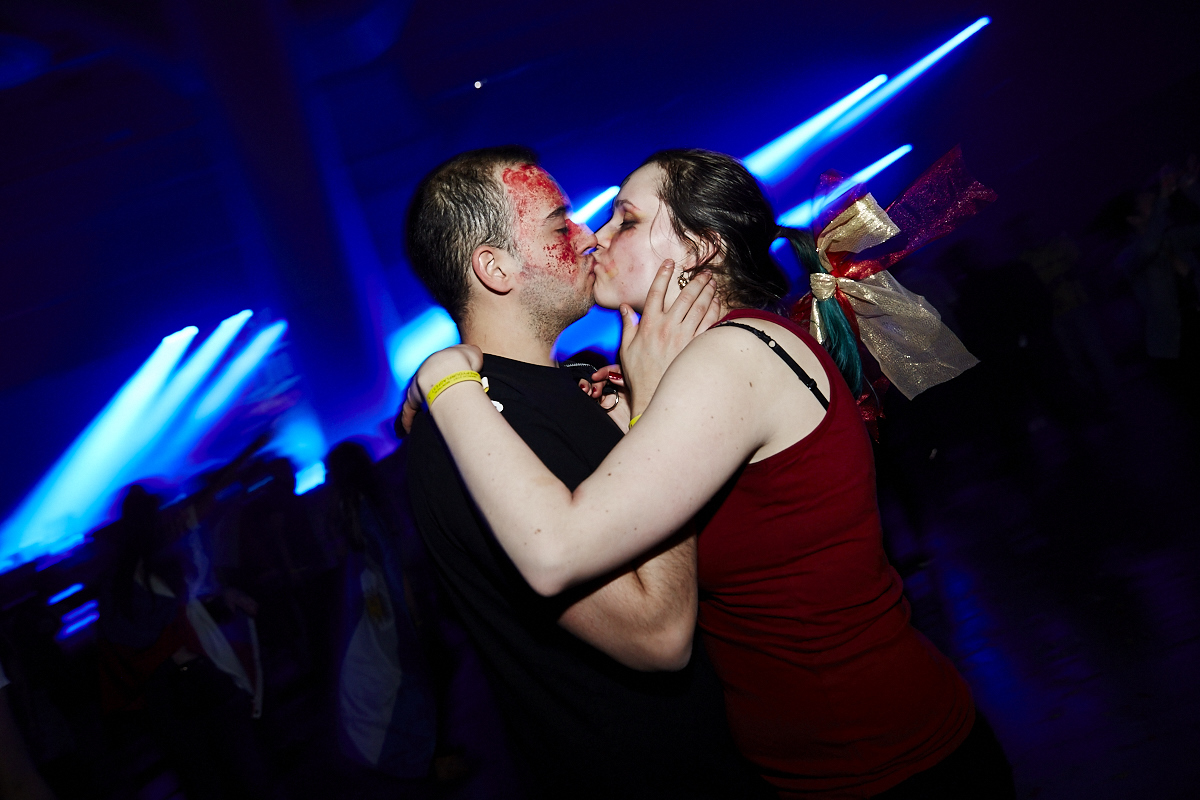 REP YOUR FLAG : dis-moi quel est ton drapeau et je te dirai qui tu es!