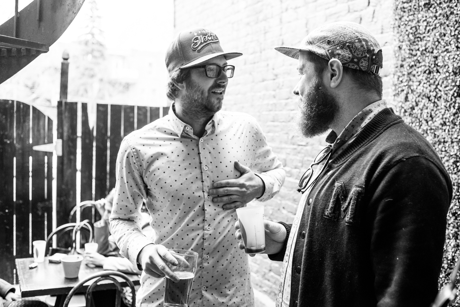 Hot-dogs et cocktails lancent la saison du Piknic Électronik au Bleury-Bar à Vinyle