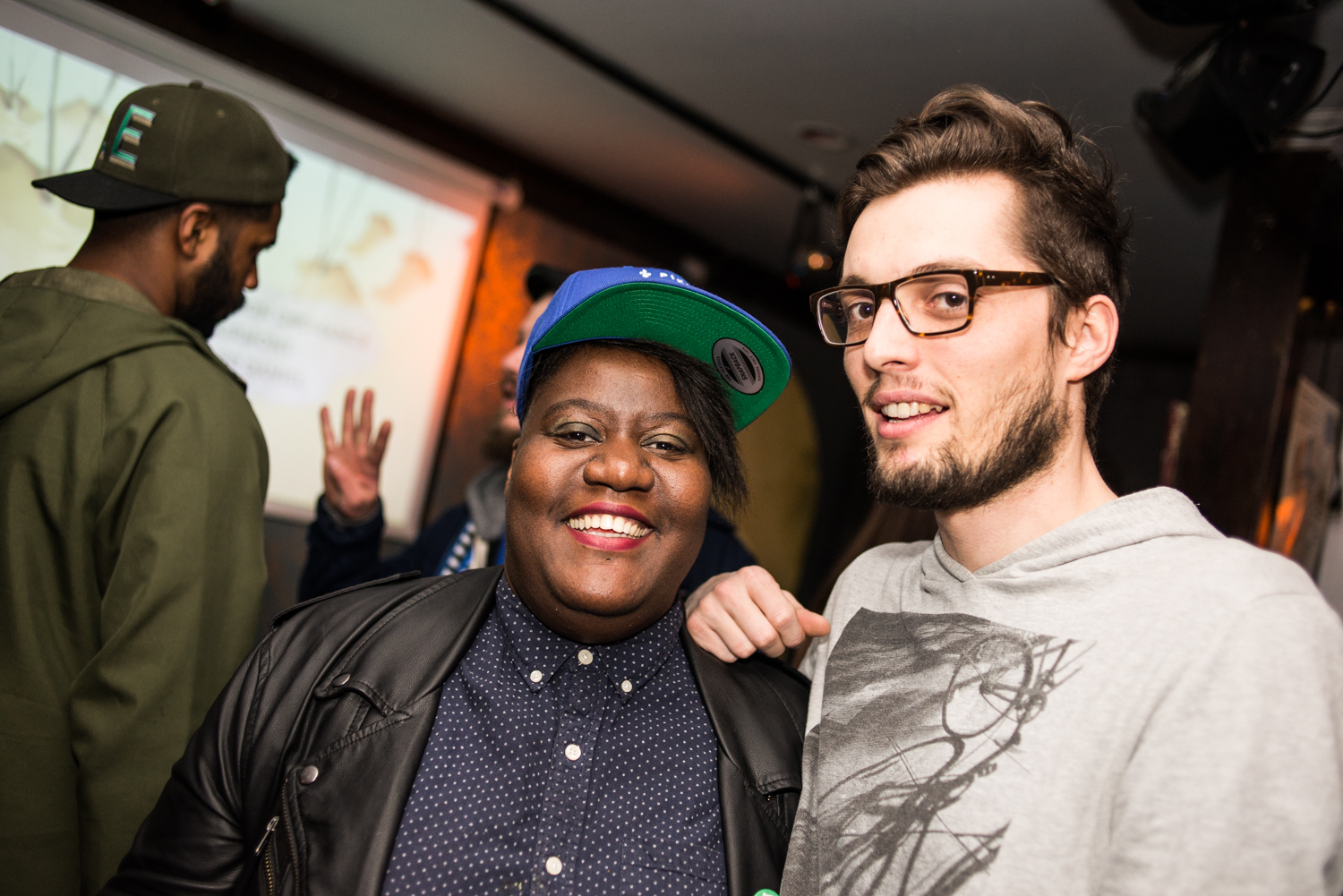 Hot-dogs et cocktails lancent la saison du Piknic Électronik au Bleury-Bar à Vinyle