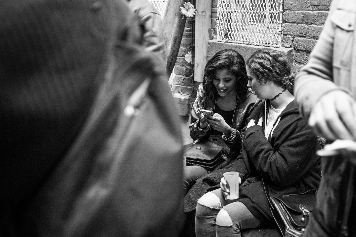 Hot-dogs et cocktails lancent la saison du Piknic Électronik au Bleury-Bar à Vinyle