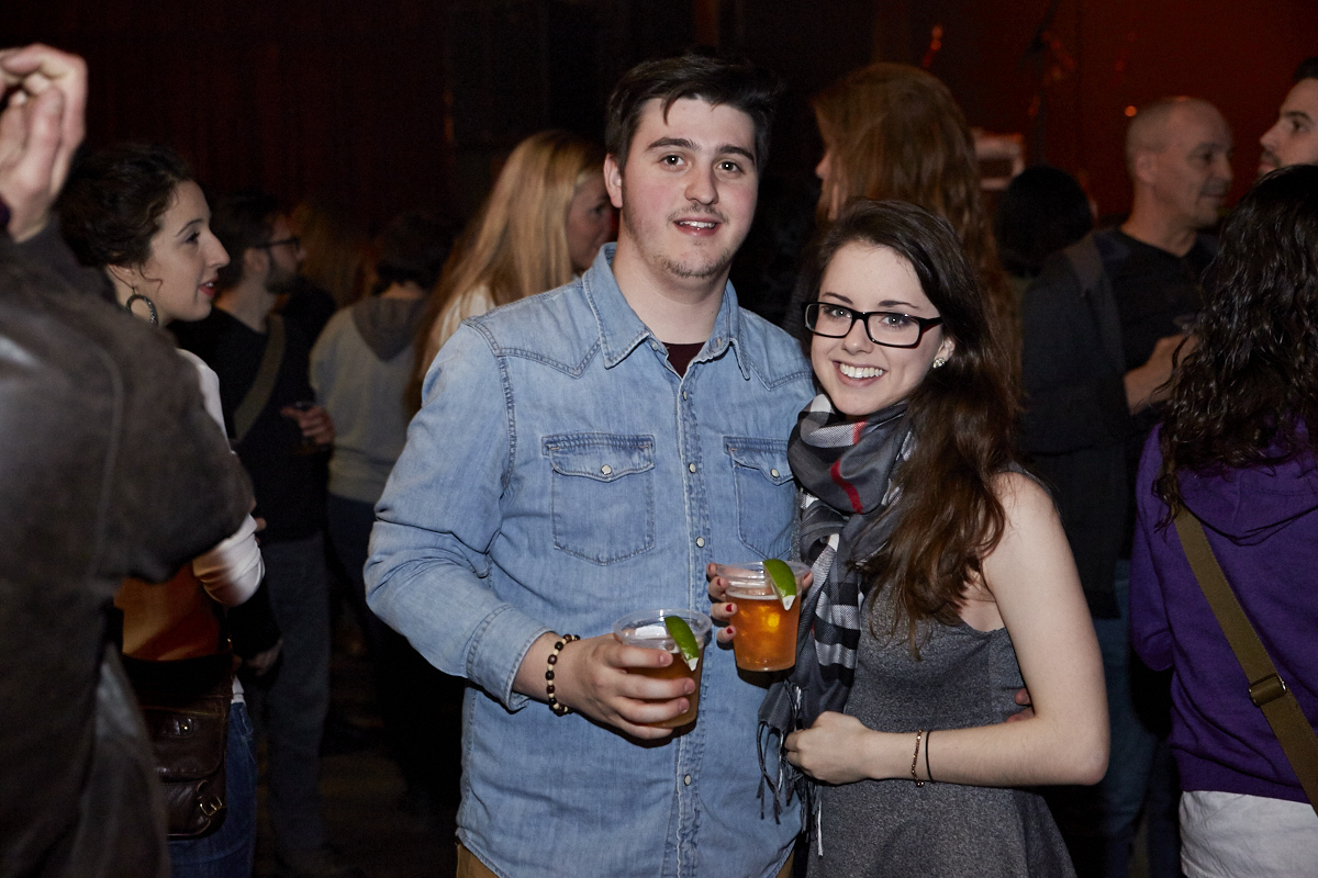 José Gonzalez offre un show très intime à guichets fermés et charme les Montréalais au Théâtre Corona