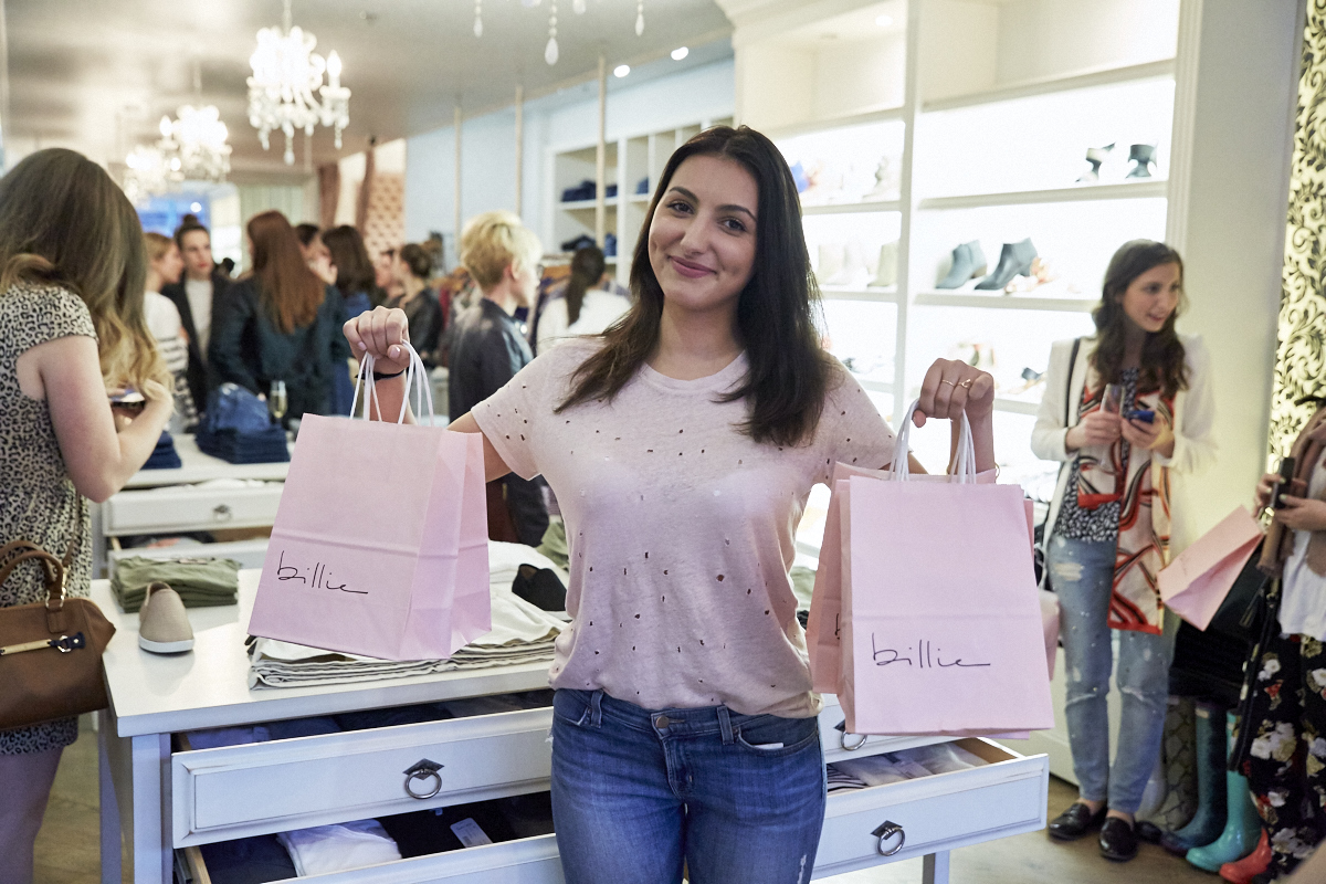 Alexa Chung pour AG Jeans s'invite chez Billie boutique et les filles capotent!
