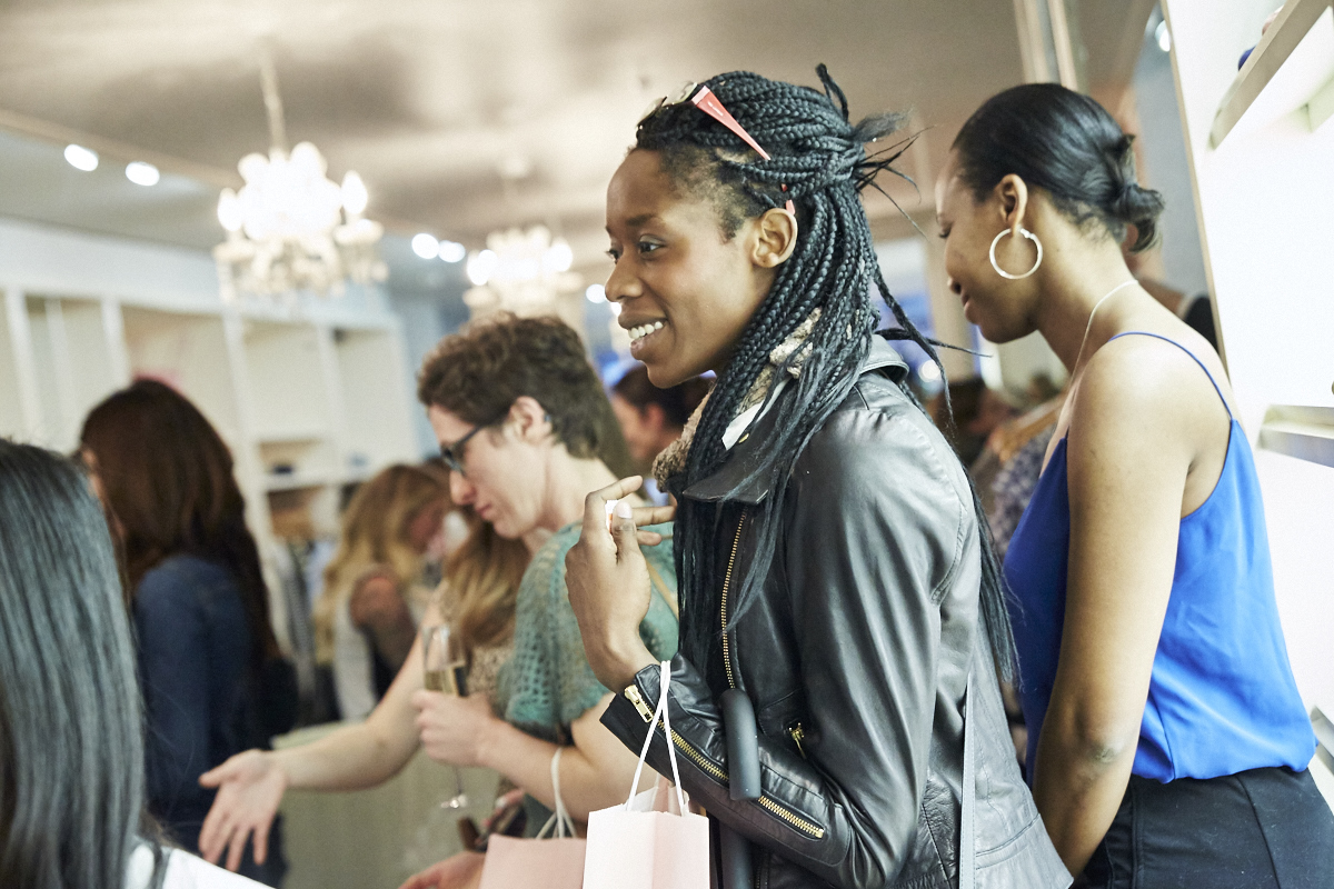 Alexa Chung pour AG Jeans s'invite chez Billie boutique et les filles capotent!