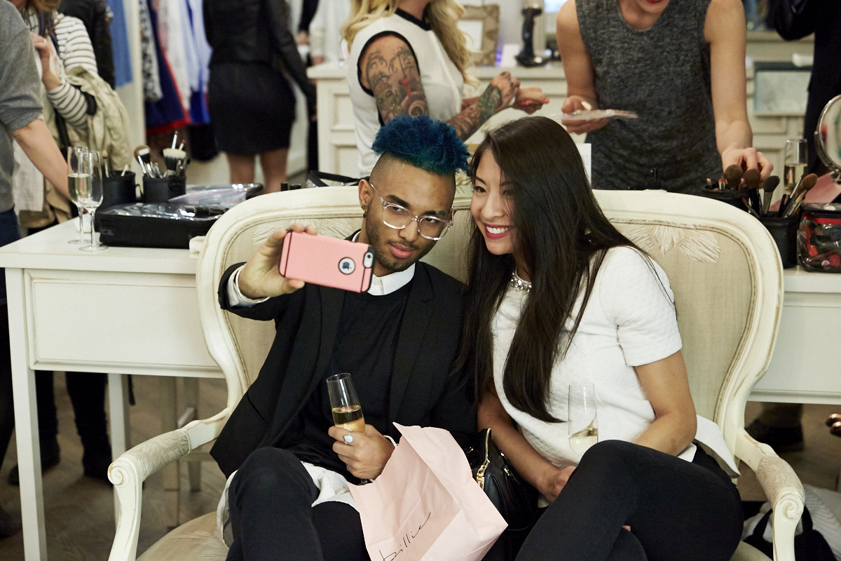 Alexa Chung pour AG Jeans s'invite chez Billie boutique et les filles capotent!