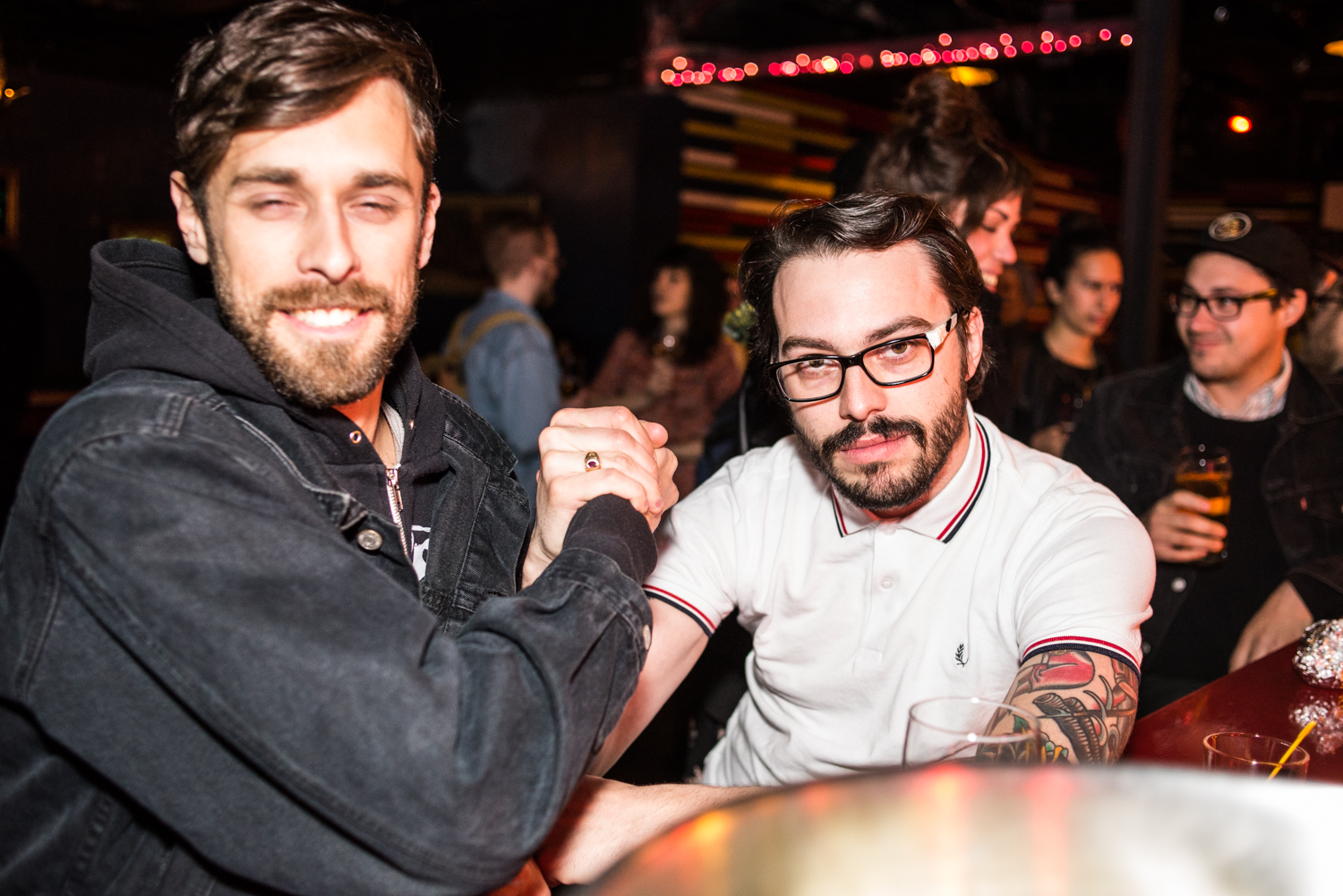 Le groupe Ponctuation offre un lancement weirdo pour son deuxième album