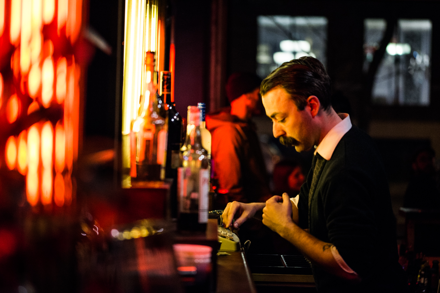 Le groupe Ponctuation offre un lancement weirdo pour son deuxième album