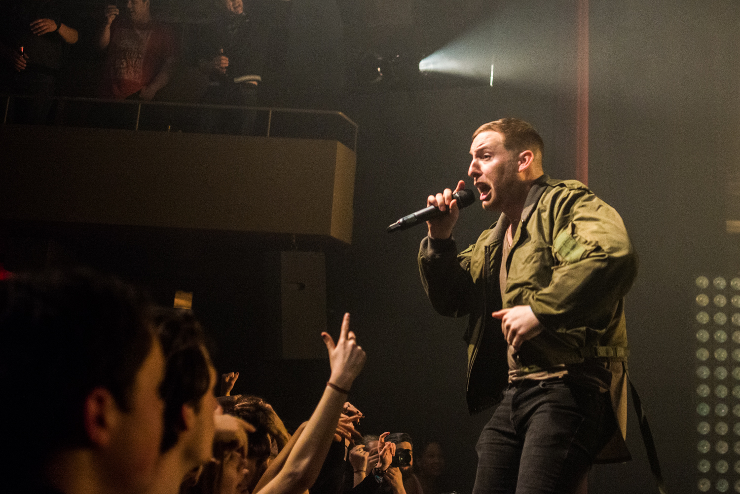 On comprend pourquoi le show de Loud Lary Ajust était sold-out au Club Soda