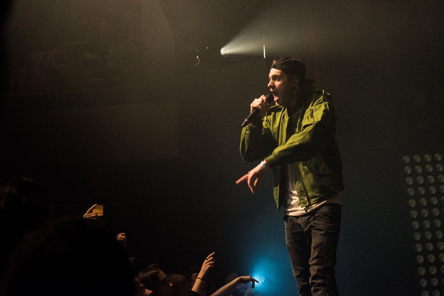 On comprend pourquoi le show de Loud Lary Ajust était sold-out au Club Soda