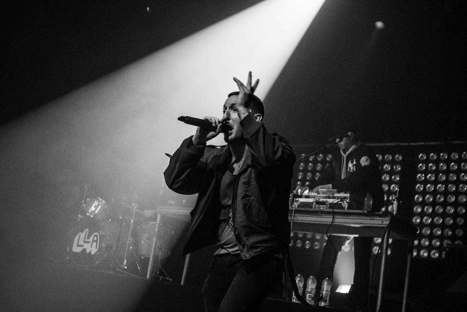 On comprend pourquoi le show de Loud Lary Ajust était sold-out au Club Soda