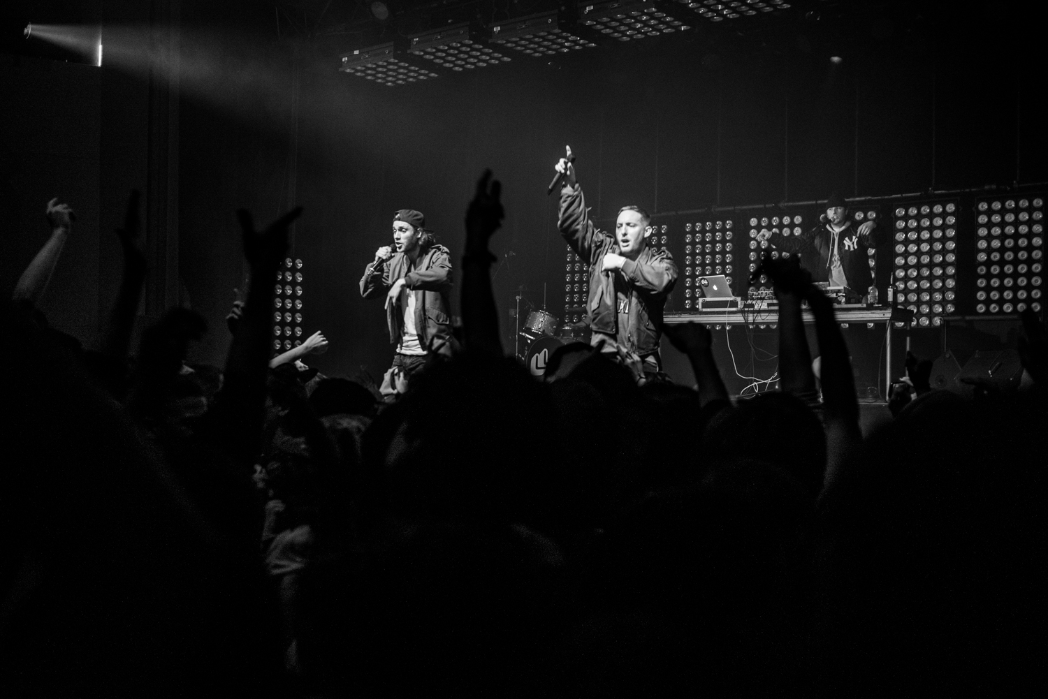 On comprend pourquoi le show de Loud Lary Ajust était sold-out au Club Soda