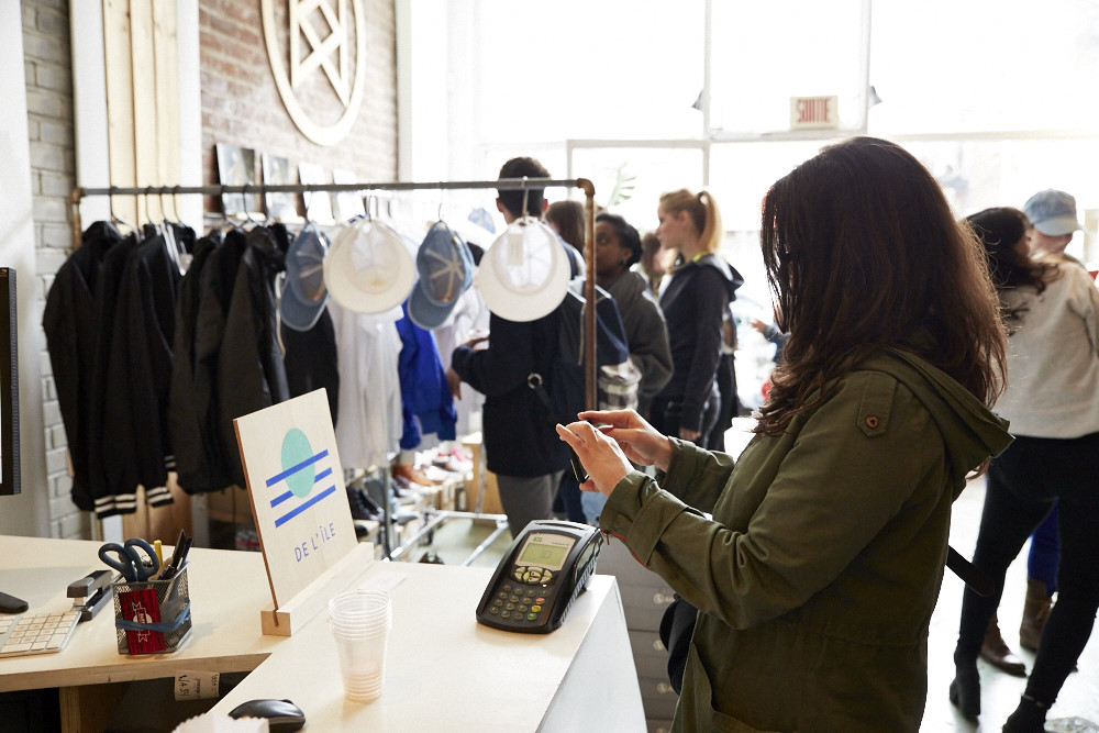 La nouvelle collection de la marque montréalaise De L'île débarque à la boutique Oxford!