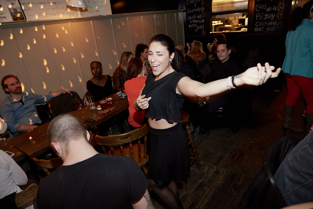 Un «bachelorette party» délirant débarque au Blind Pig pour faire la fête