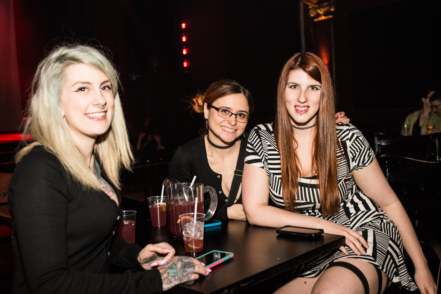 Le show burlesque des Suicide Girls nous laisse complètement bouche bée!