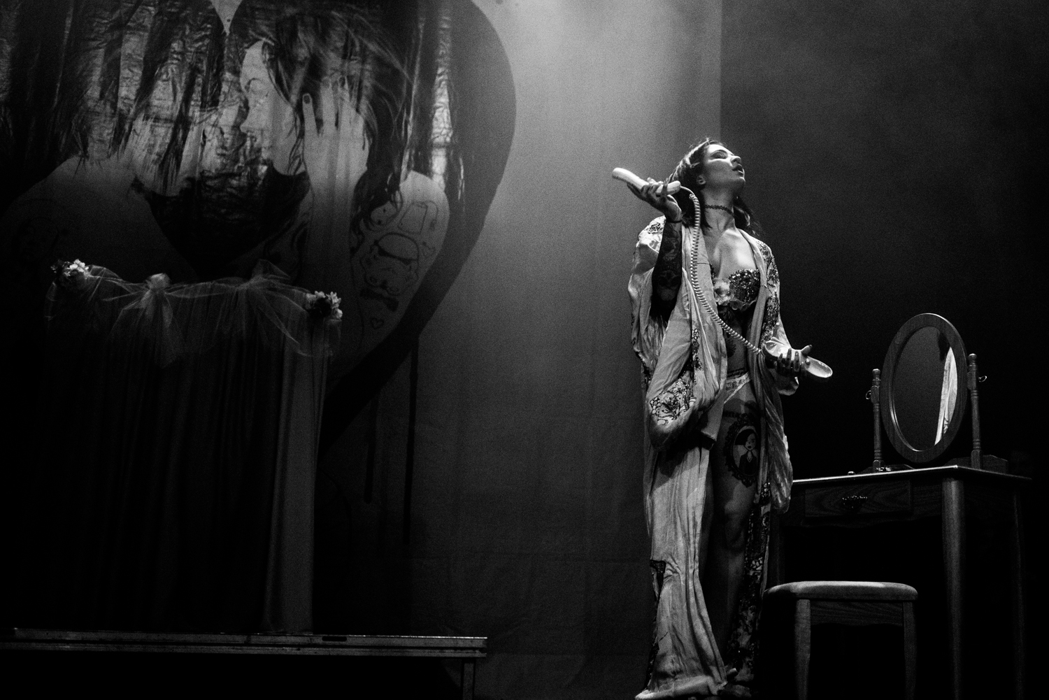 Le show burlesque des Suicide Girls nous laisse complètement bouche bée!