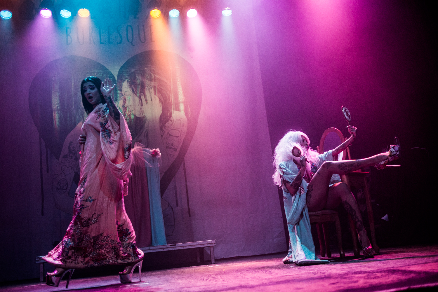 Le show burlesque des Suicide Girls nous laisse complètement bouche bée!