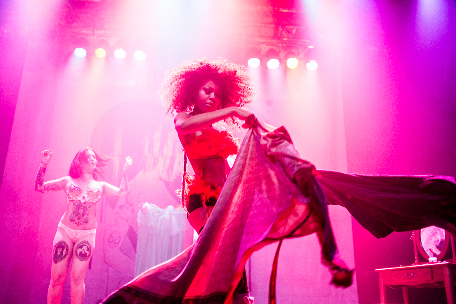 Le show burlesque des Suicide Girls nous laisse complètement bouche bée!