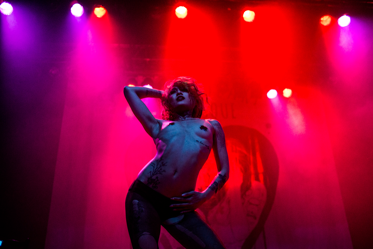 Le show burlesque des Suicide Girls nous laisse complètement bouche bée!
