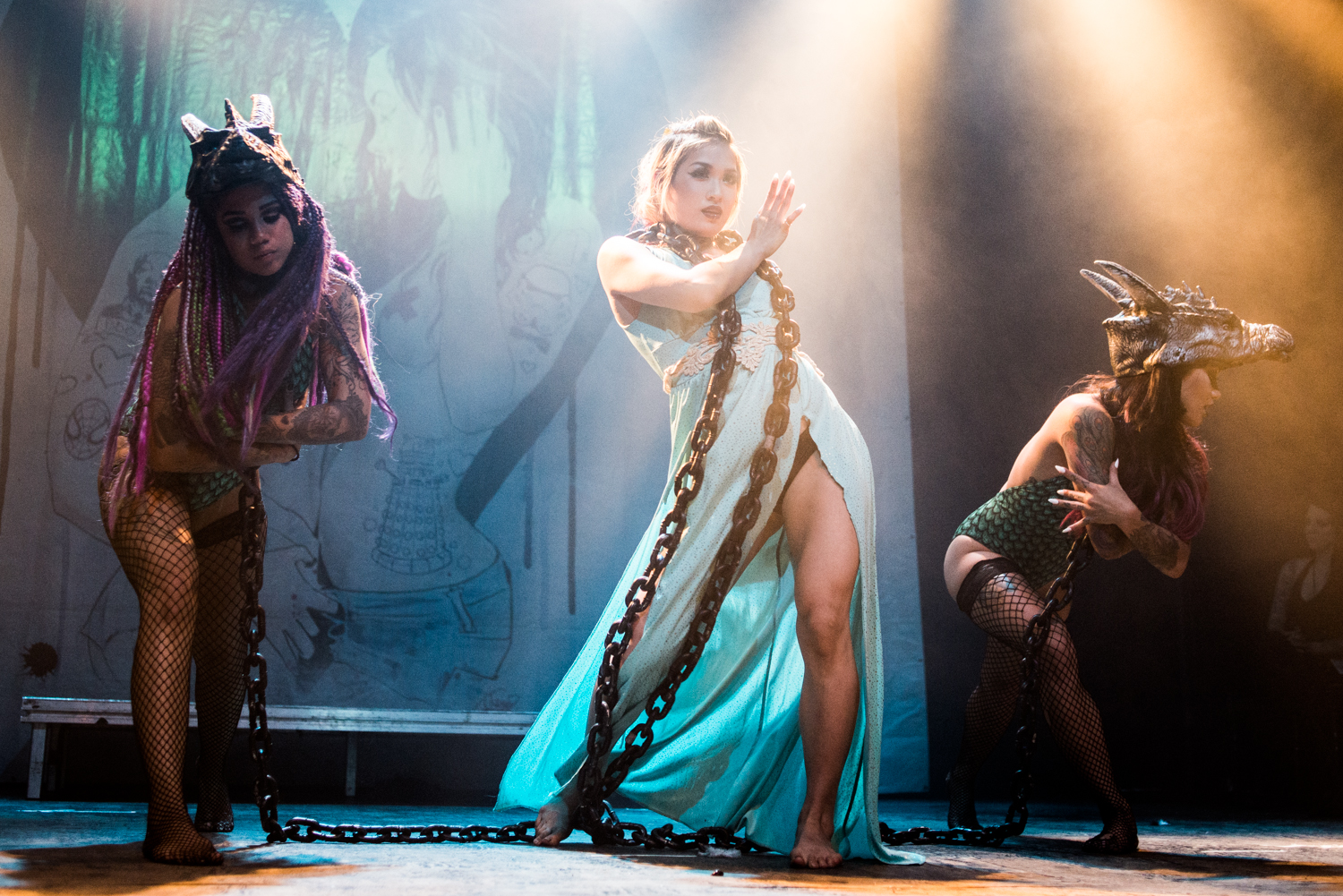 Le show burlesque des Suicide Girls nous laisse complètement bouche bée!