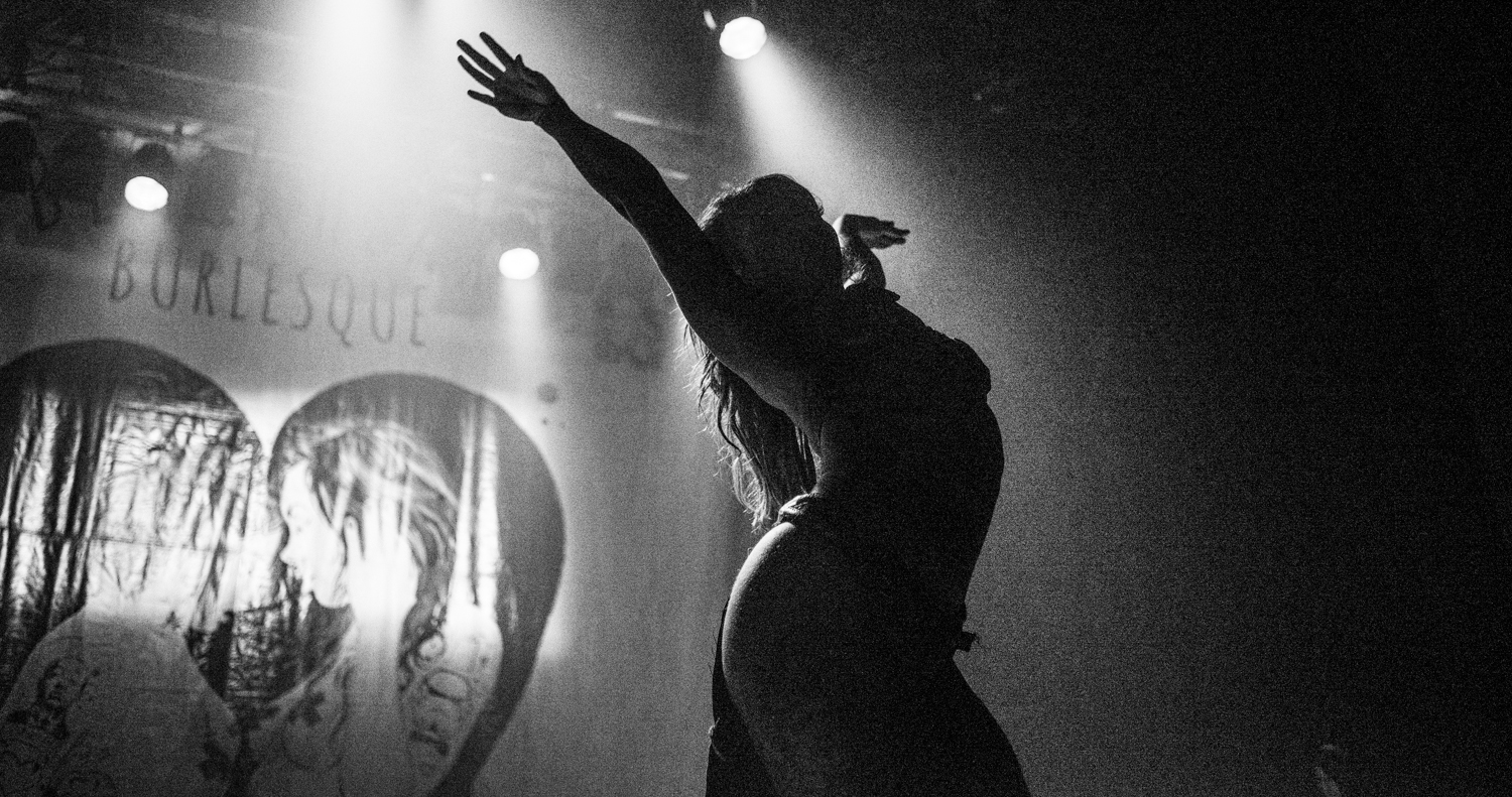 Le show burlesque des Suicide Girls nous laisse complètement bouche bée!