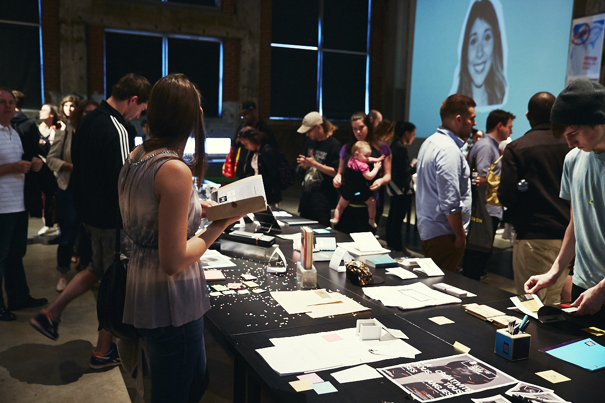 Les finissants en graphisme du Cégep Marie-Victorin exposent leurs œuvres à la Fonderie Darling