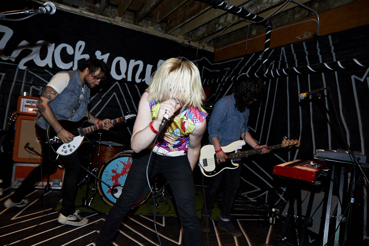 Le groupe rock Gazoline a enflammé la scène du TRH-bar