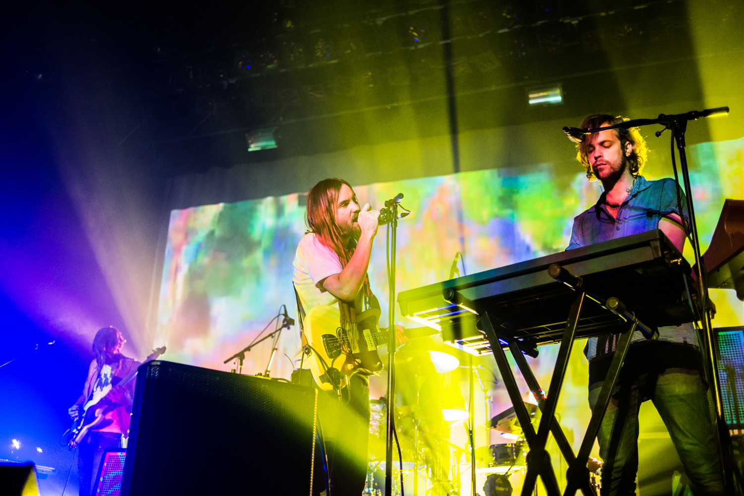 Tame Impala illumine la scène du Métropolis pour son show complètement cray